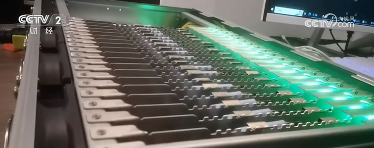 315曝光黑灰产业链:主板机 CCTV 微新闻 第1张 315曝光黑灰产业链:主板机 CCTV 微新闻 第1张